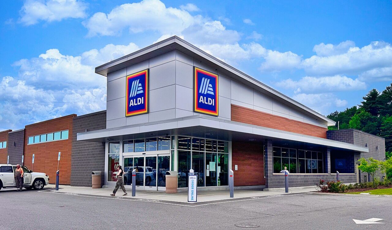 Aldi exterior
