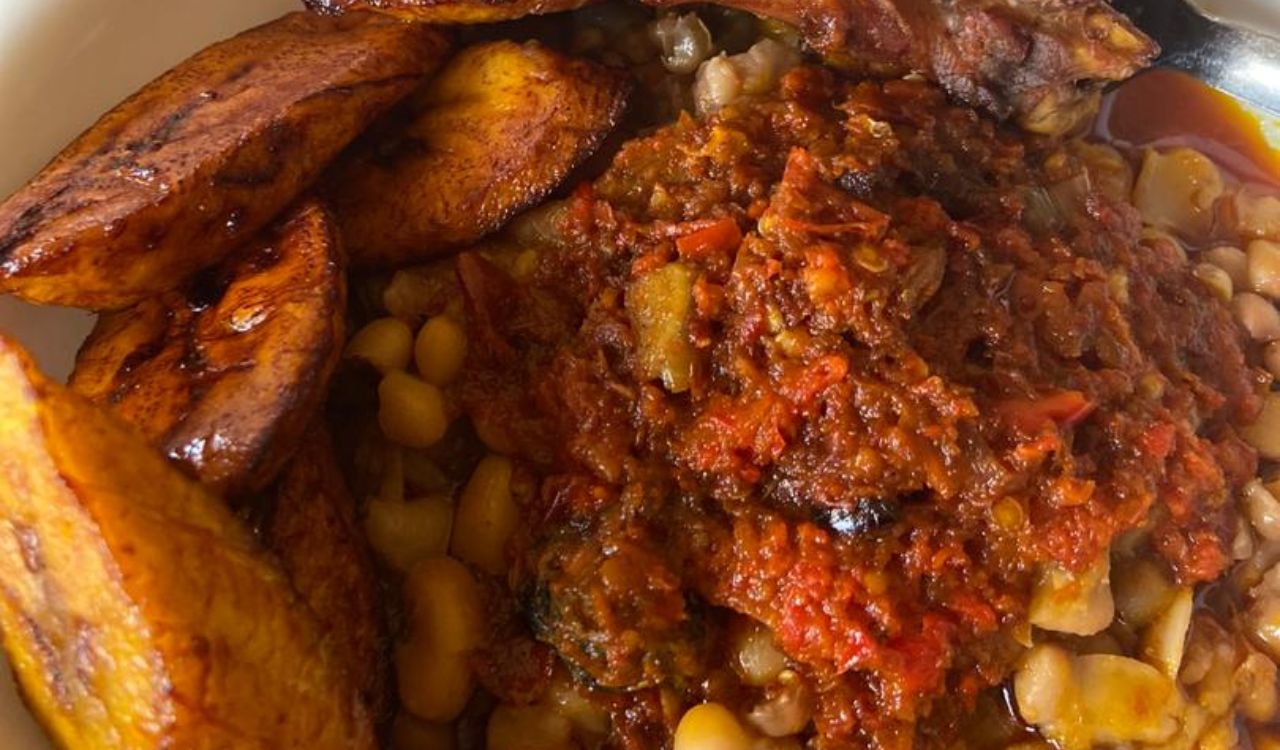 Bean stew and fried plantains
