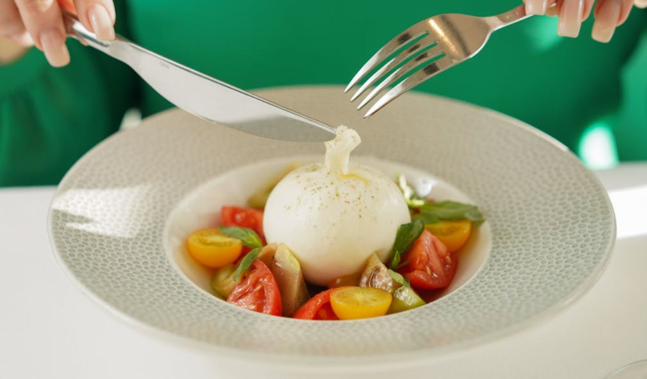 Burrata tomatoes