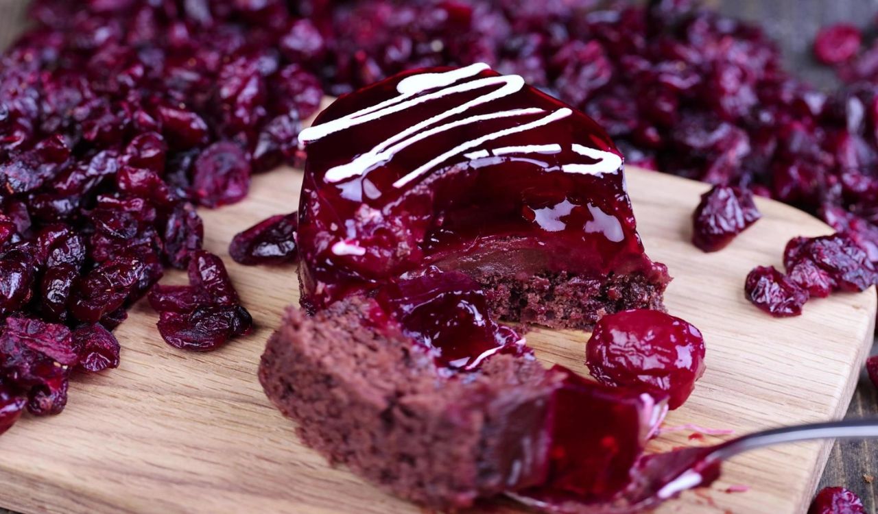 Cherry upside down cake