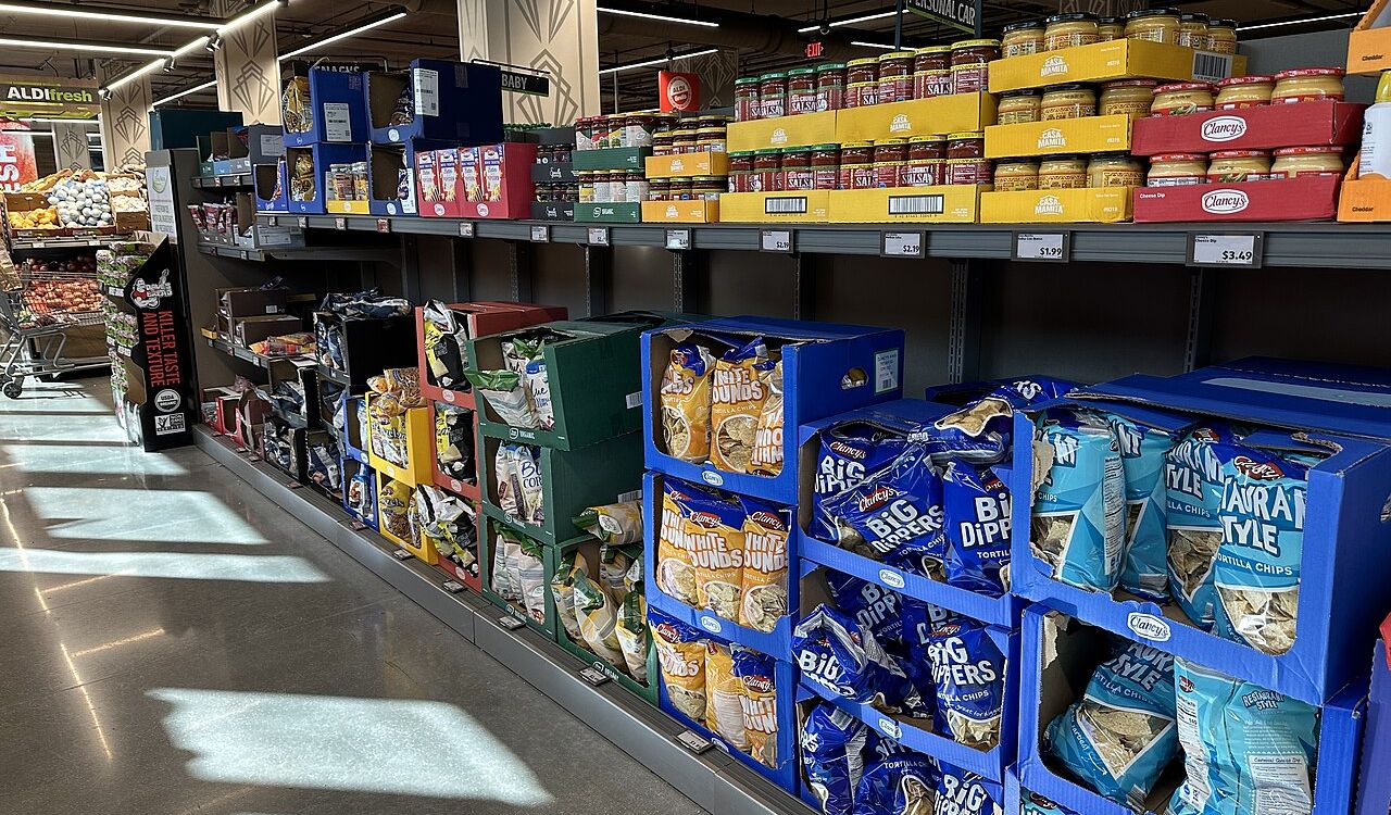 Different brands in Aldi store