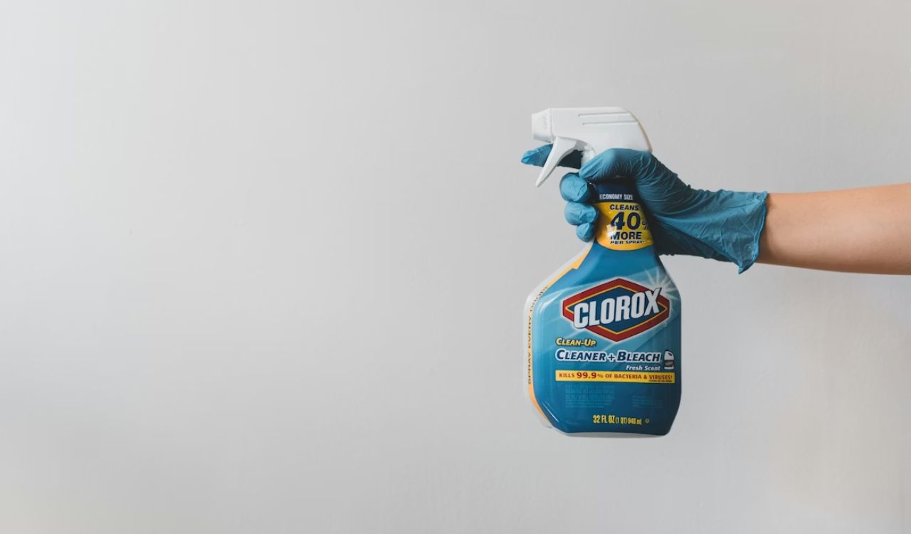 Kitchen cleaning spray