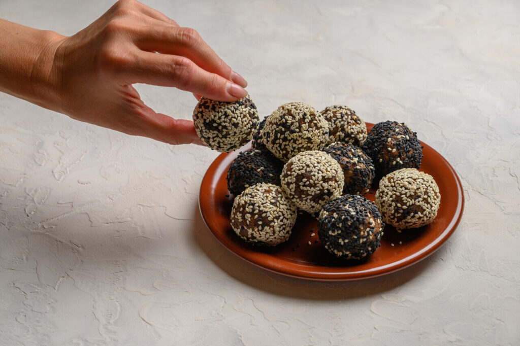 Chocolate Date Energy Balls