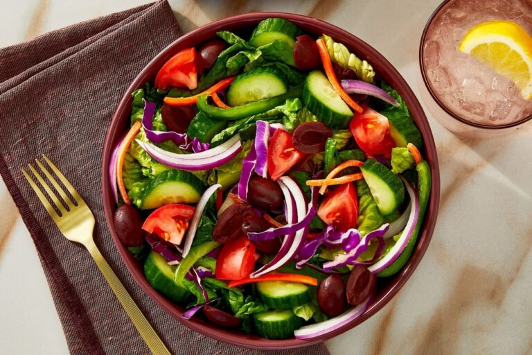 9 Reasons Bagged Salad Is a Waste of Money That Turns to Slime