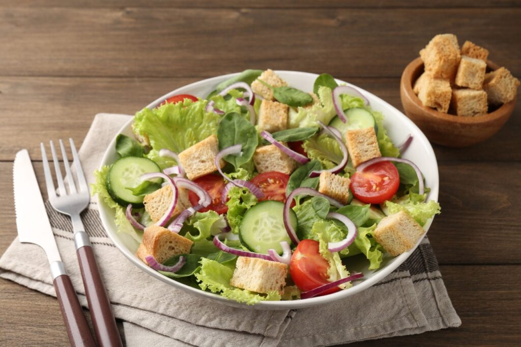 Garden Side Salad with Croutons