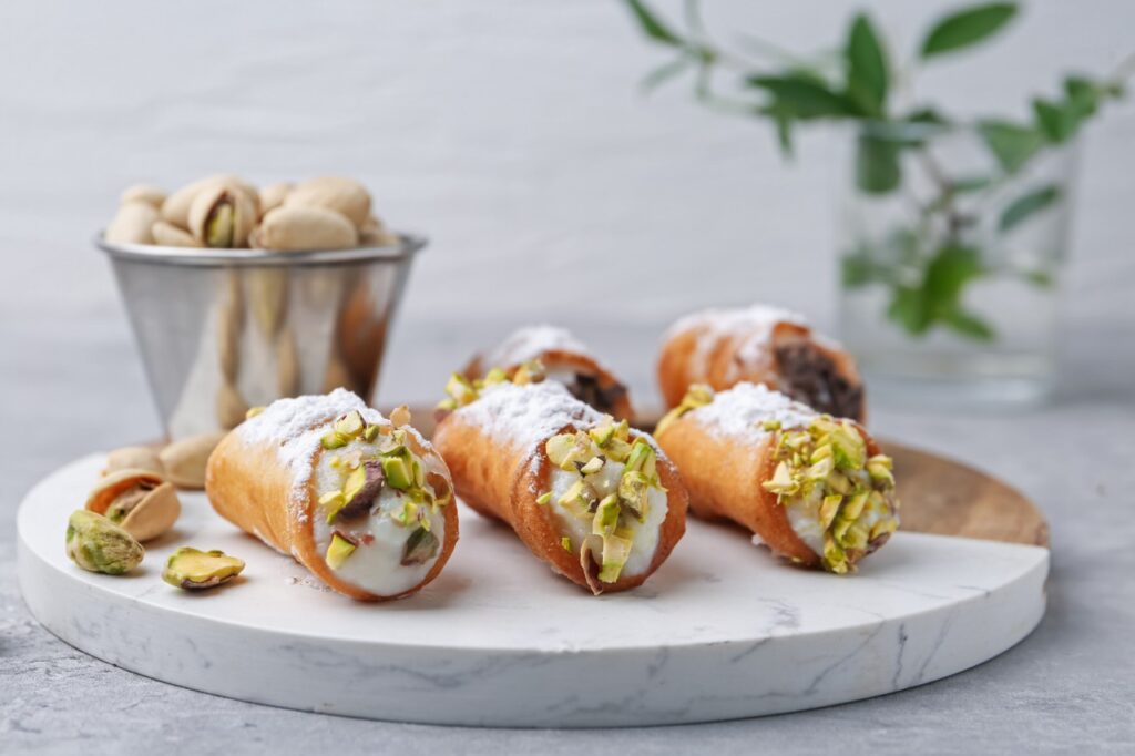 Pistachio Cannoli