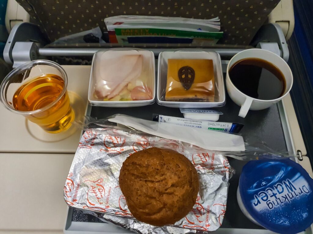 Why Airline Meals Keep Shrinking