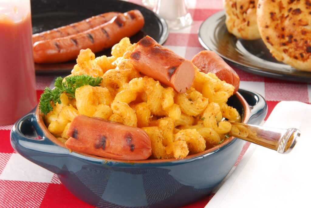 Mac and Cheese with Hot Dogs