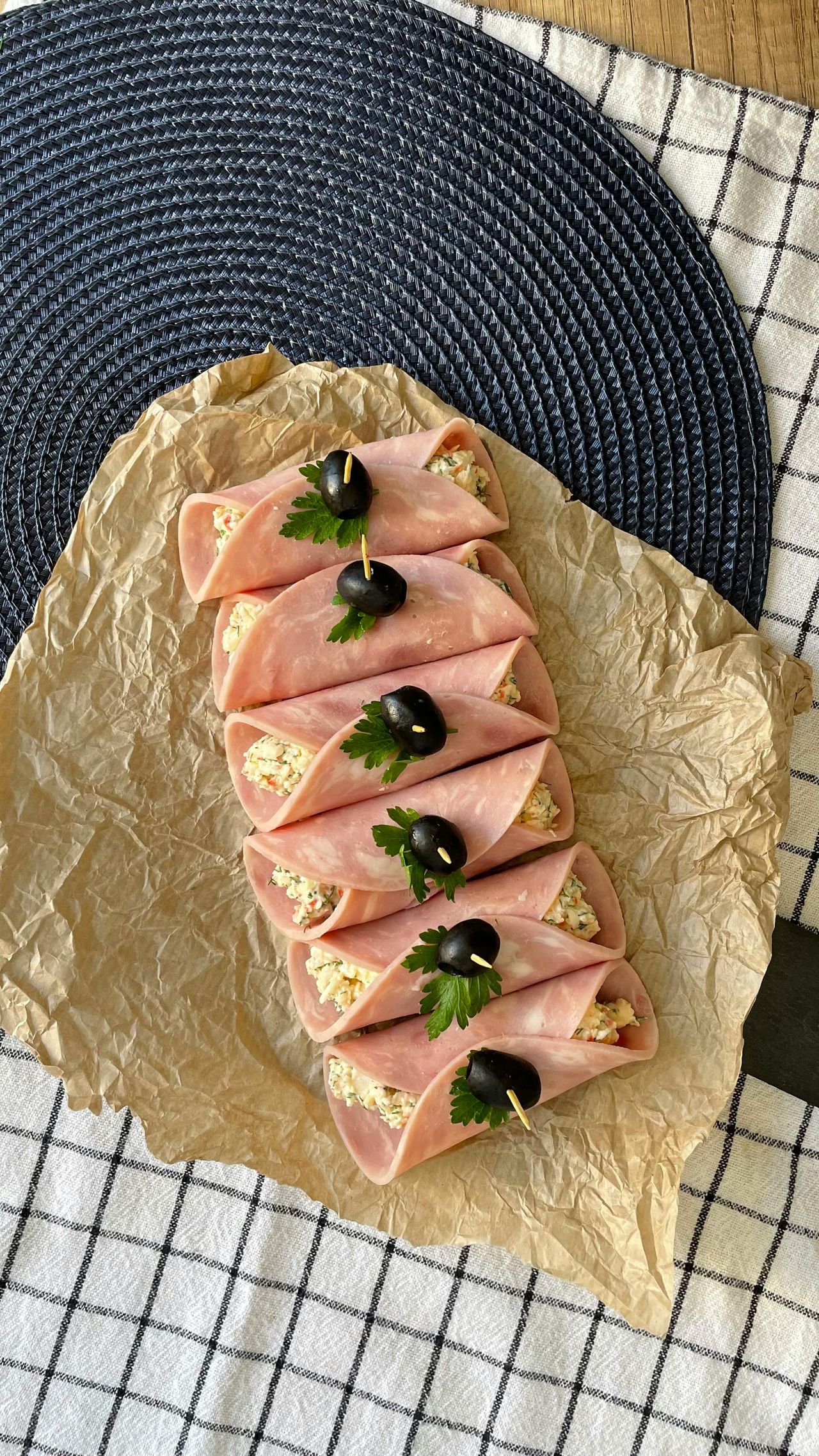 Deli turkey slices