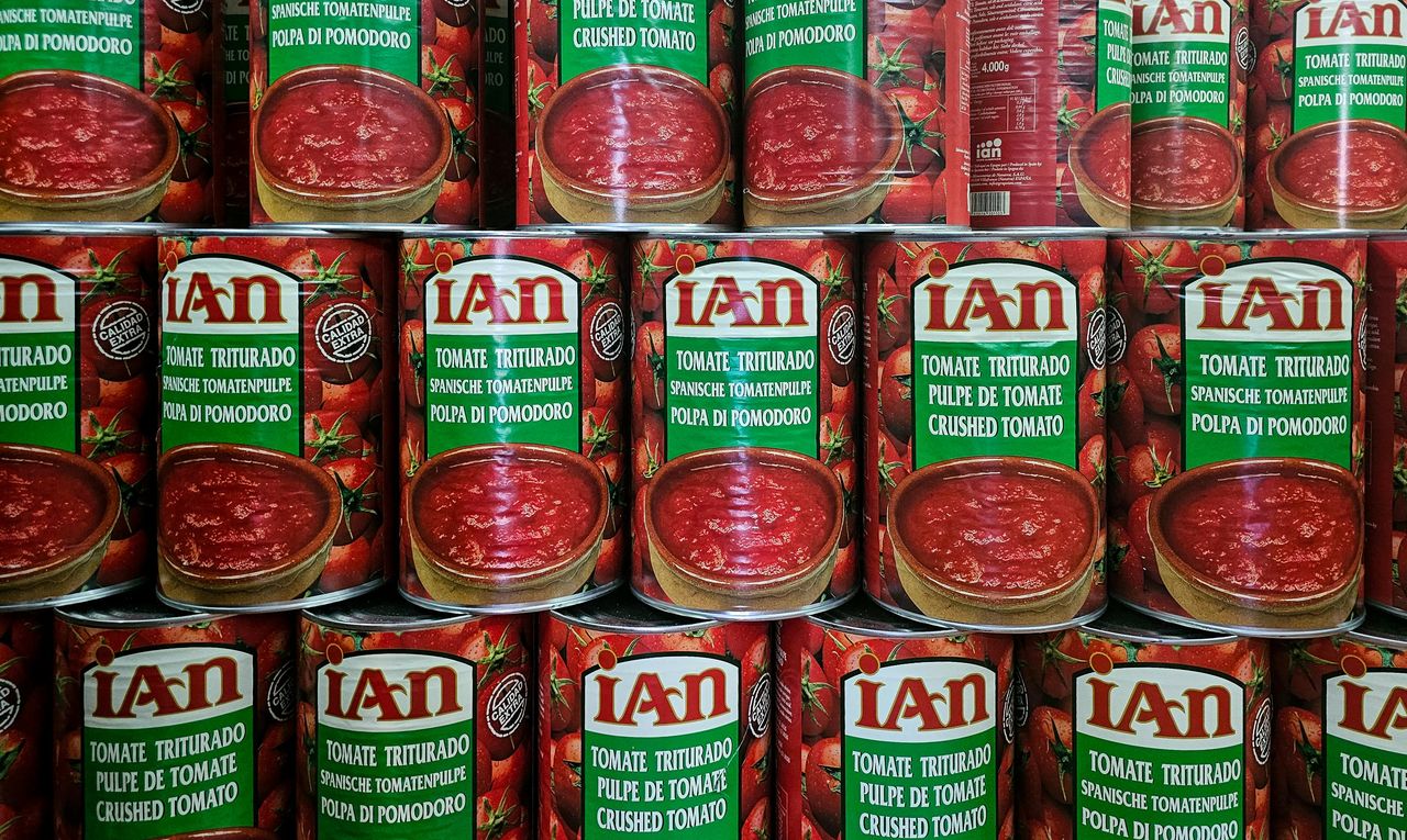 6 Canned Tomato Brands Chefs Actually Keep in Their Pantry
