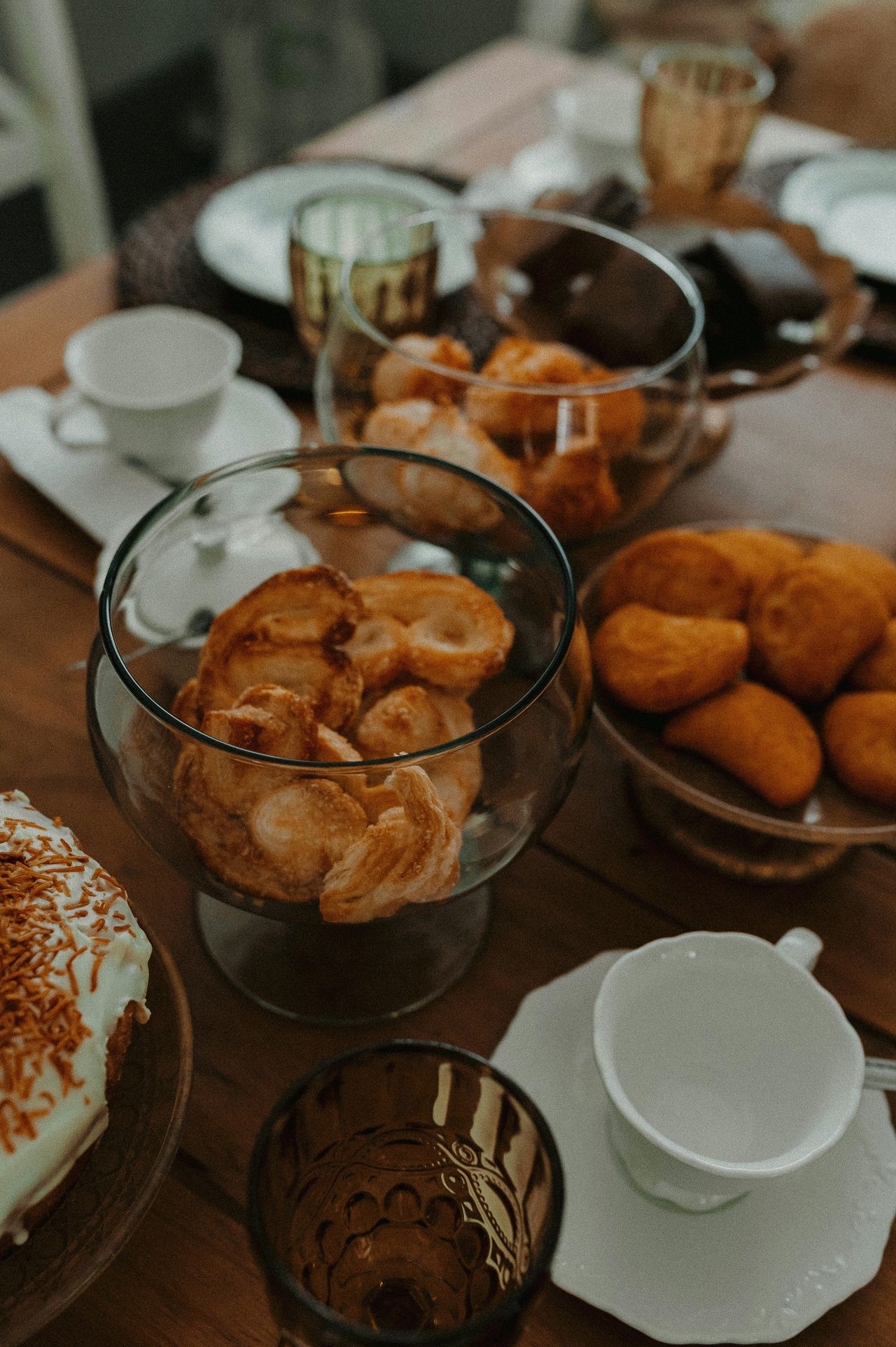 10 Wacky Vintage Snacks That We Never Want to Eat Again